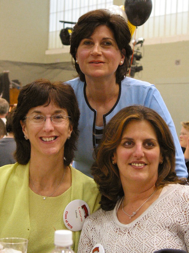 43_LittleSisters.jpg 